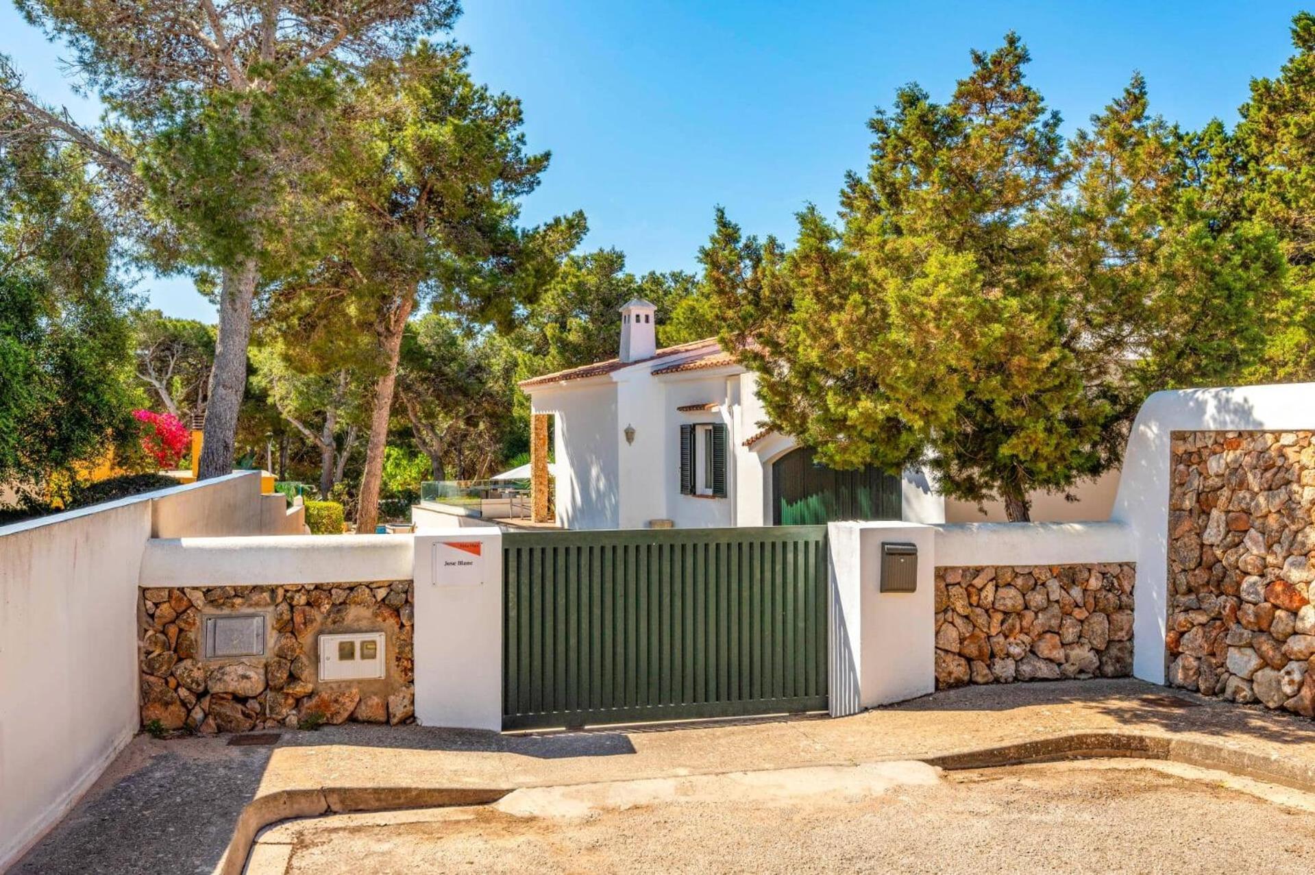 Villa Jose Blanc By Villa Plus كالا بلانكا المظهر الخارجي الصورة